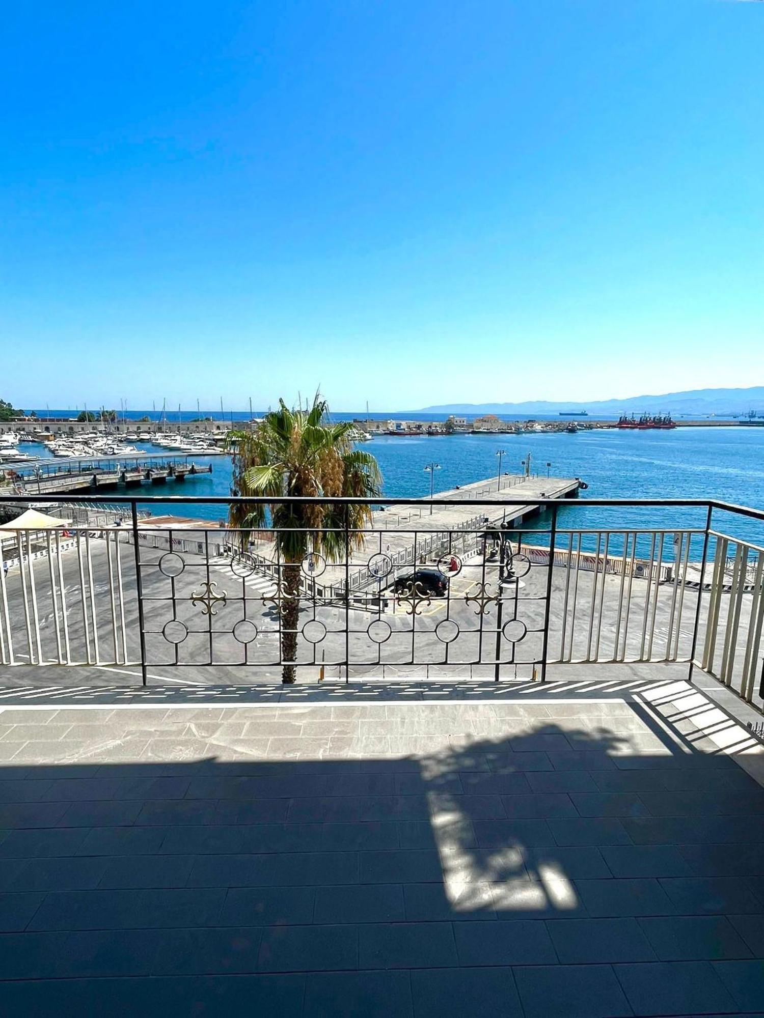 ホテル Harbor Elegance Estate ミラッツォ エクステリア 写真